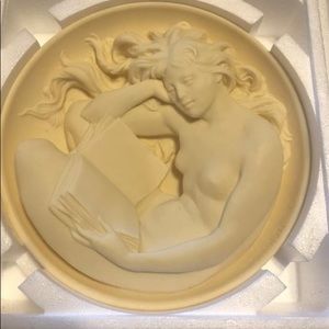 Bradford Exchange Clio Decorative Plate